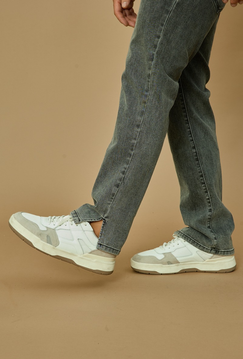 jean-regular-fit-a-ourlets-fendus