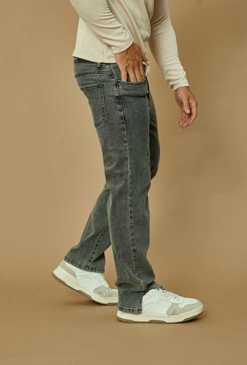 jean-regular-fit-a-ourlets-fendus