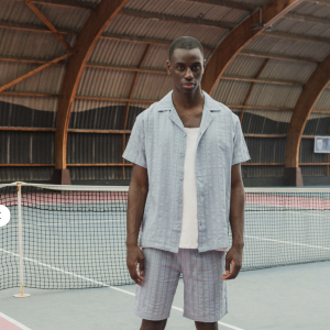 Ensemble chemise et short bleu