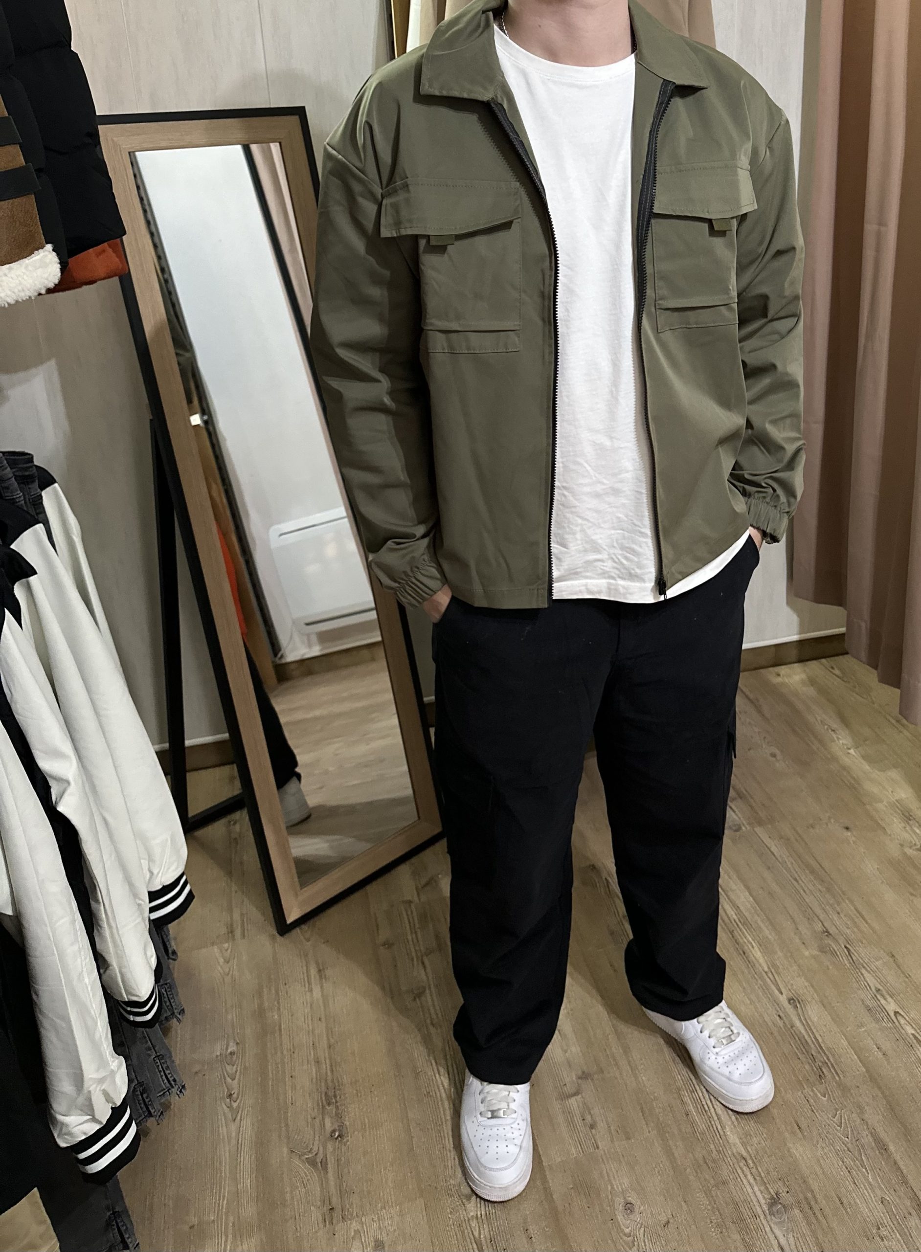 Tenue 1 tenue
